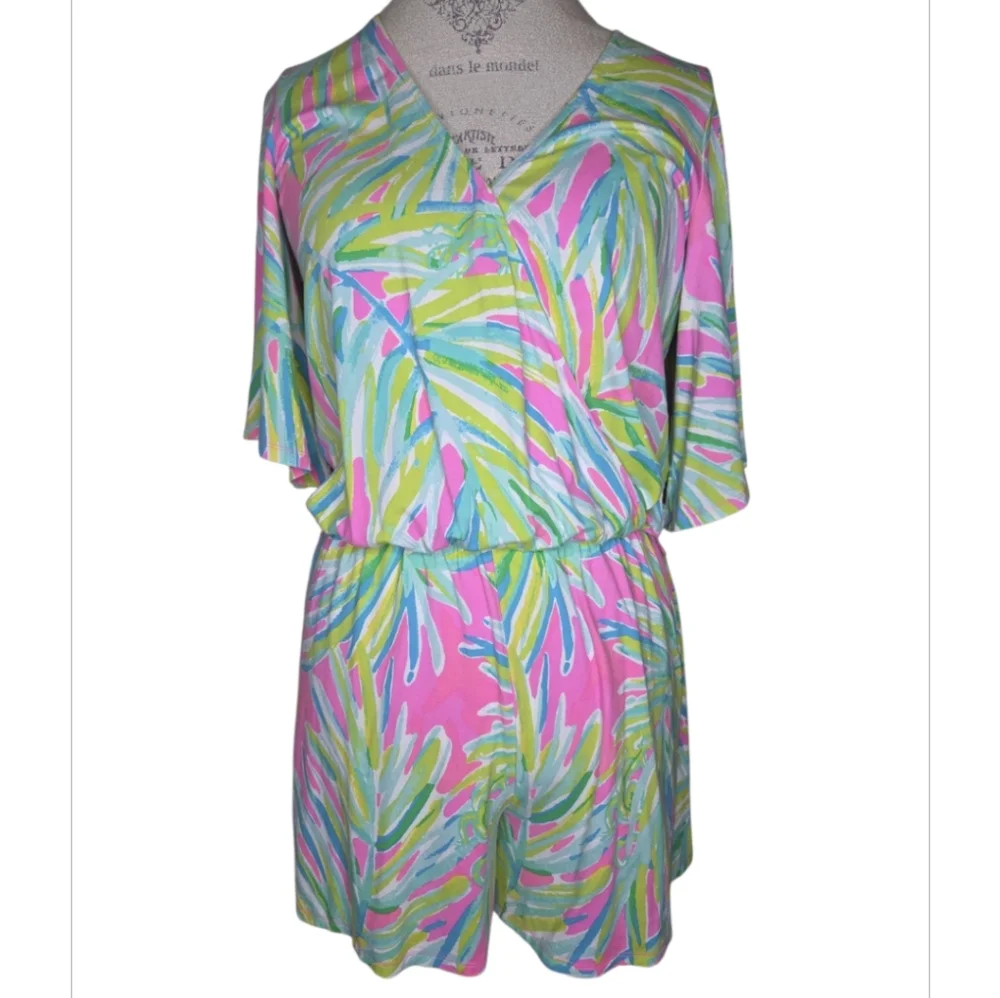 Lilly Pulitzer Marilyn Romper Royal Lime Tiki Print Size M - Picture 1 of 10